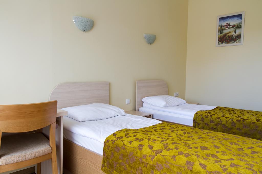 Hotel Luna Marijampolė Exterior foto